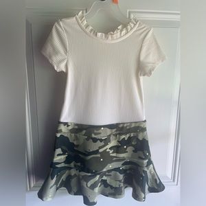 Wonder Nation Dress. Never even worn. Super cute!!!! Size XS in girls!